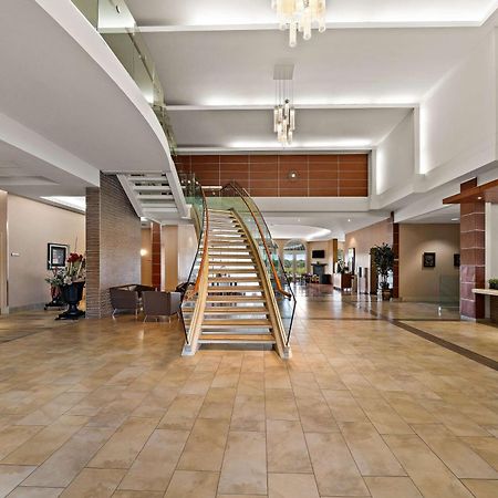 Best Western Plus Orangeville Inn & Suites Екстер'єр фото
