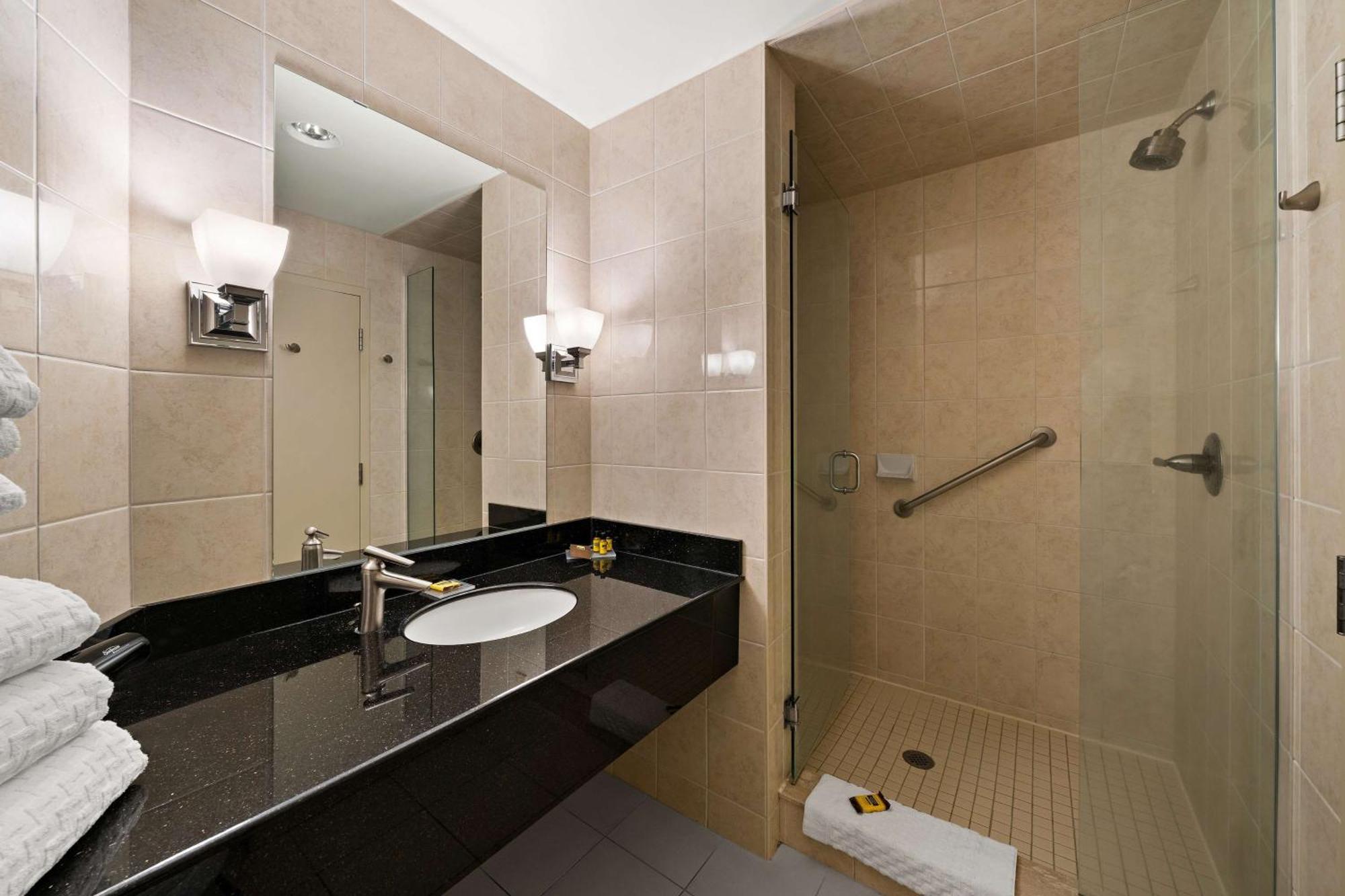 Best Western Plus Orangeville Inn & Suites Екстер'єр фото