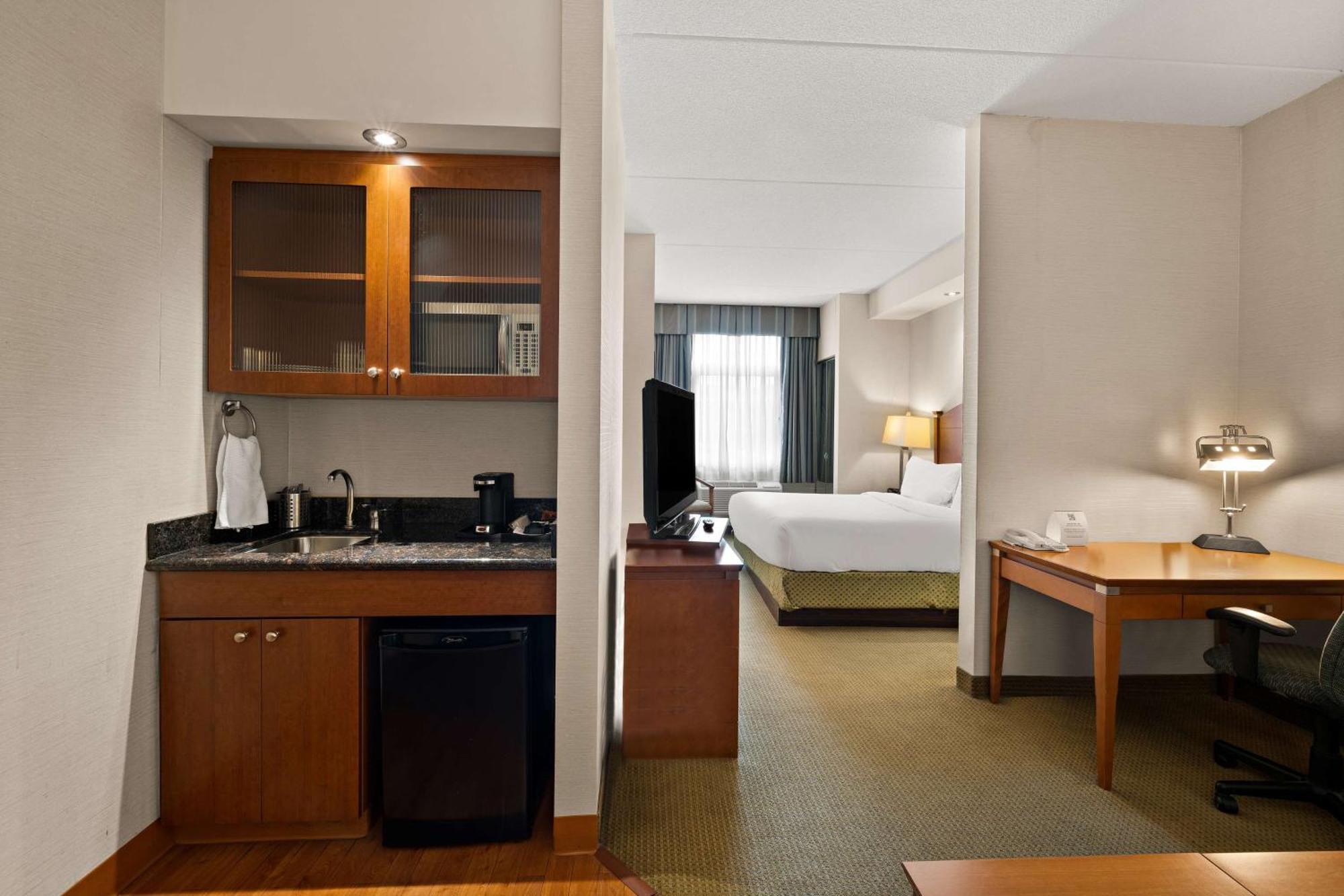 Best Western Plus Orangeville Inn & Suites Екстер'єр фото