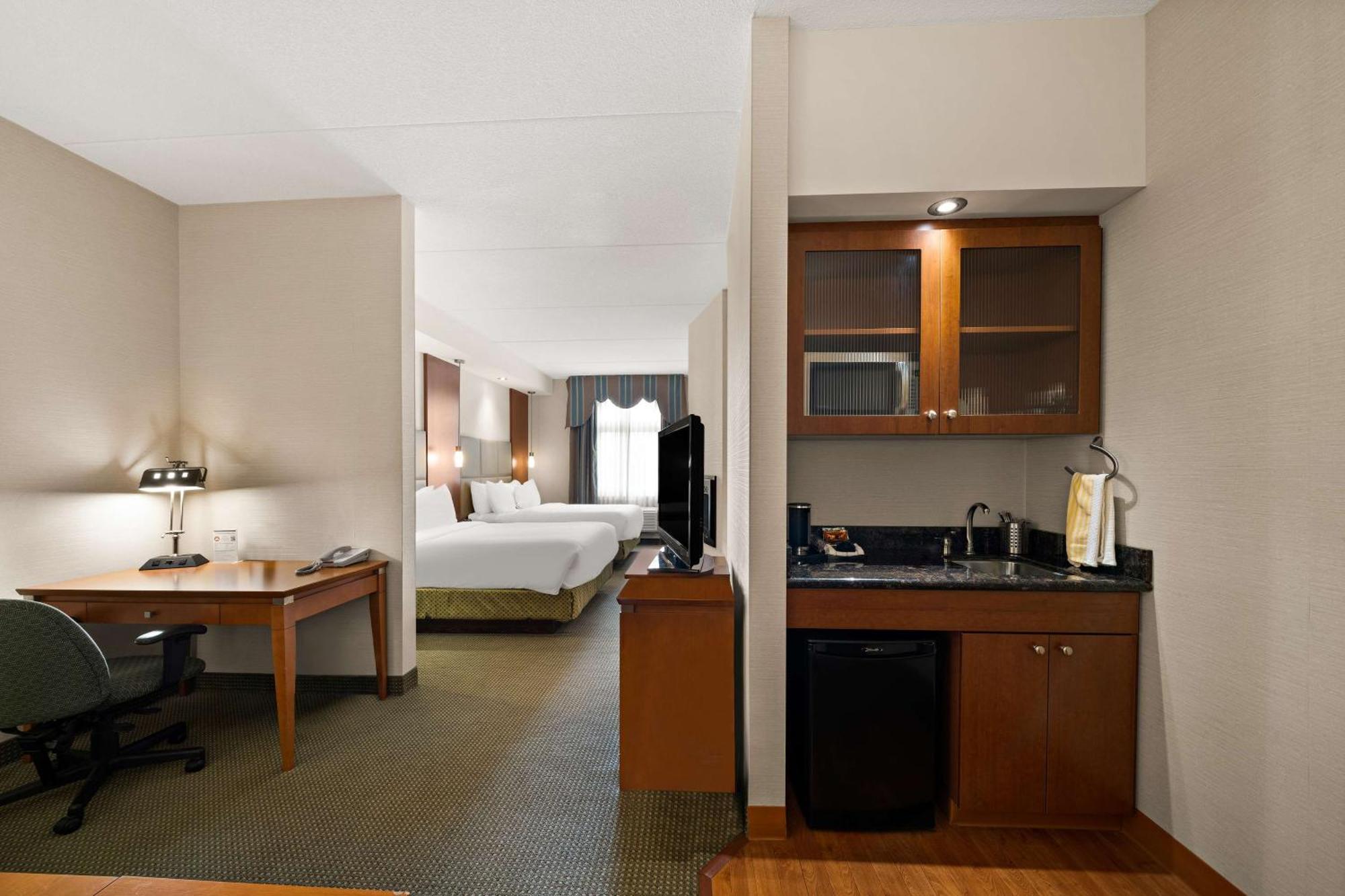 Best Western Plus Orangeville Inn & Suites Екстер'єр фото