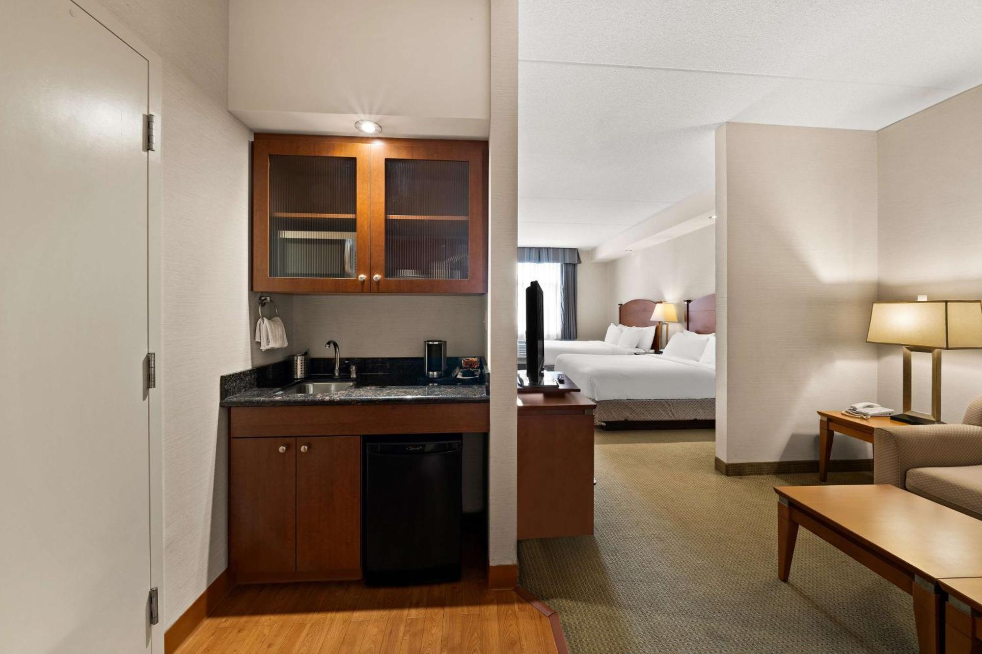 Best Western Plus Orangeville Inn & Suites Екстер'єр фото